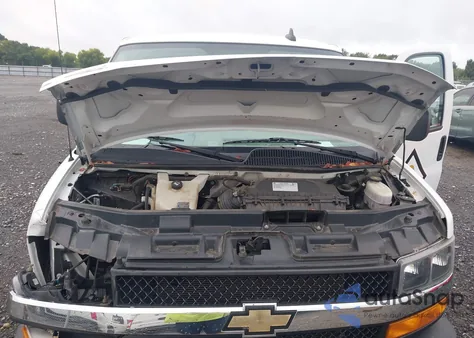 2021 Chevrolet Express Cargo Rwd 2500 Regular Wheelbase Wt из США, поврежденный, VIN 1GCWGAF71M1225544